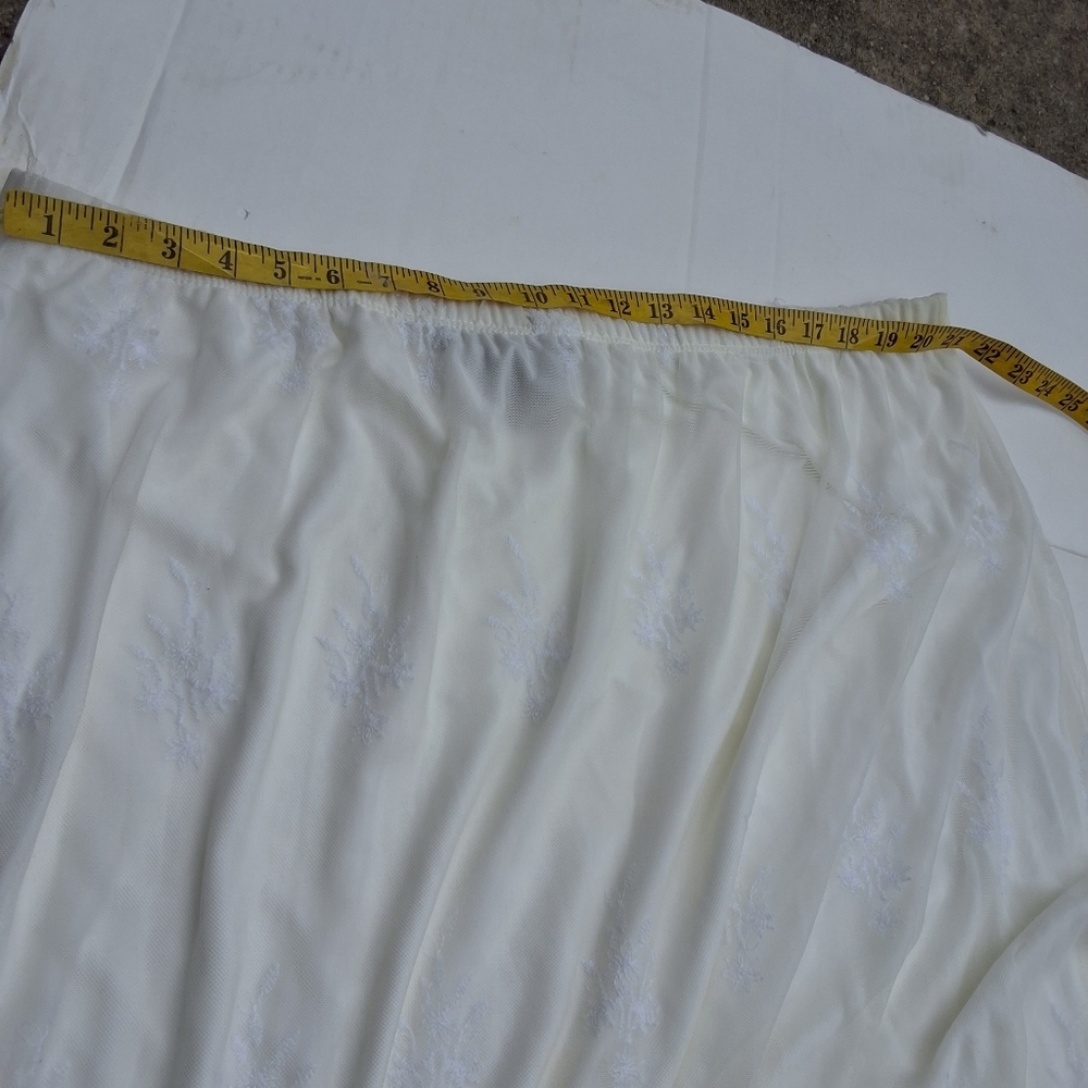 Antthony Plus Size Neutral Lace Overlay White Skirt 3X - Picture 6 of 12
